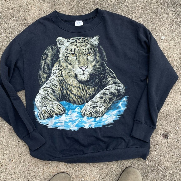 Vintage Other - Vintage 1990s Leopard Graphic AOP Black Graphic Crewneck Sweater Made in USA
